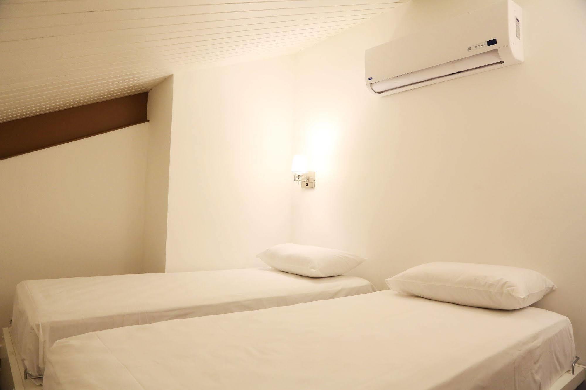 Mini-hôtel Sant' Martre 4*